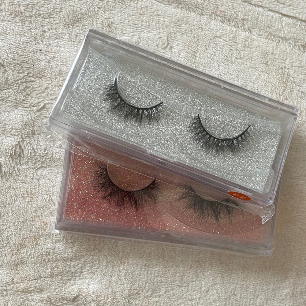 False eyelashes- 2 pair